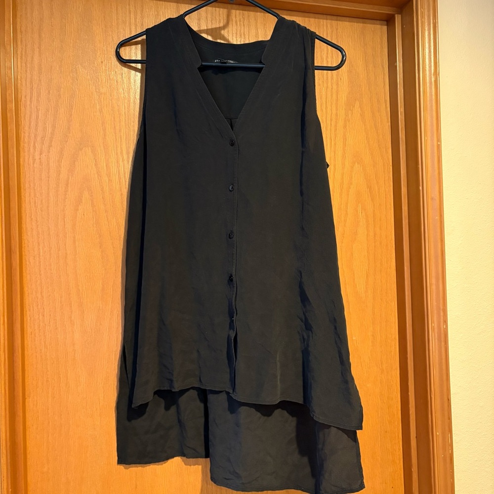 Eileen Fisher 100% silk Sleeveless Button-Up Tunic